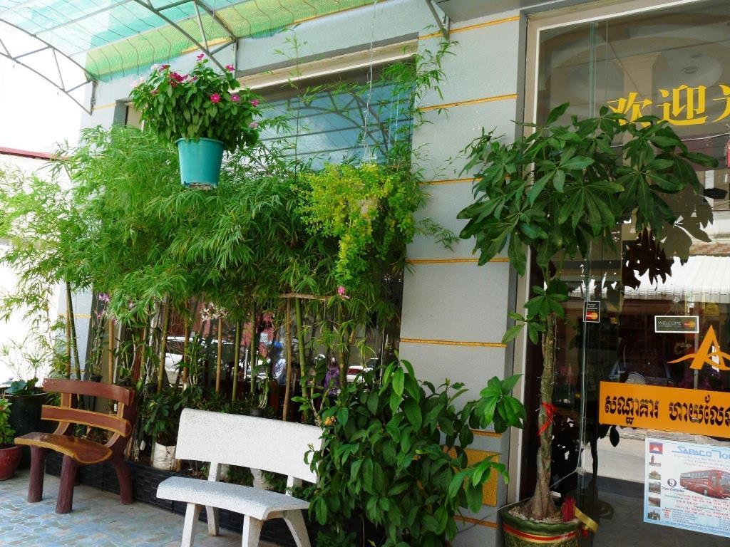 Hi Land Hotel Phnom Penh Esterno foto