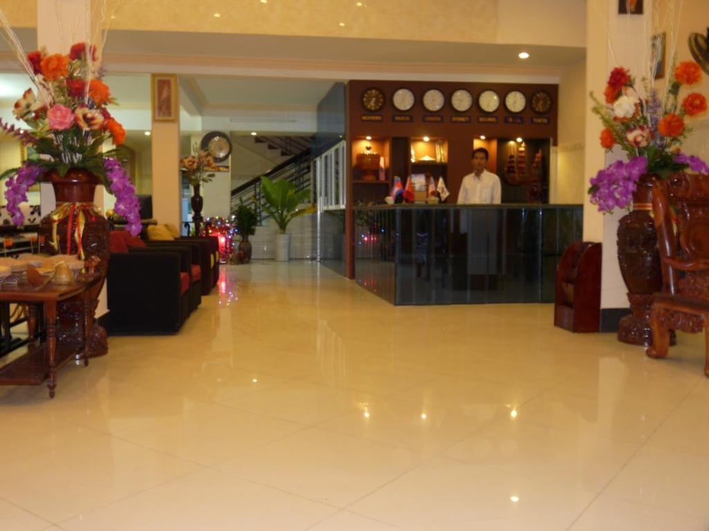 Hi Land Hotel Phnom Penh Esterno foto