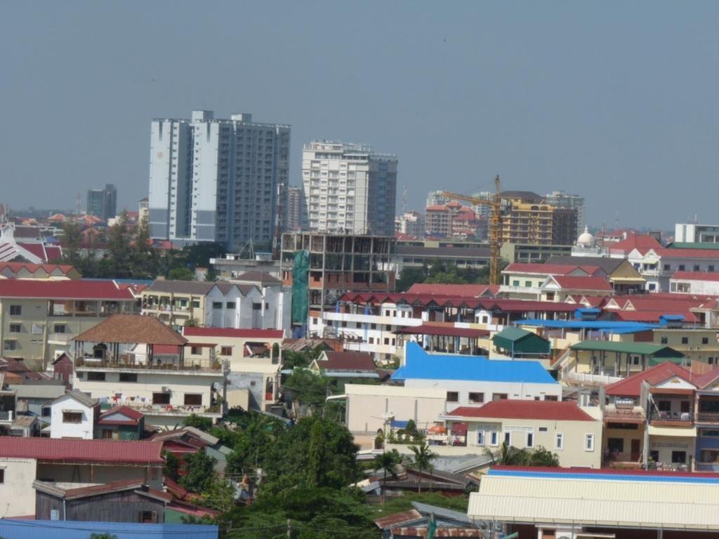 Hi Land Hotel Phnom Penh Esterno foto
